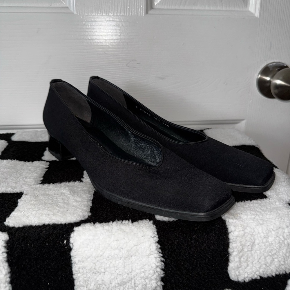 Stuart Weitzman Black Fabric & Gore-Tex Pumps, Size 10.5